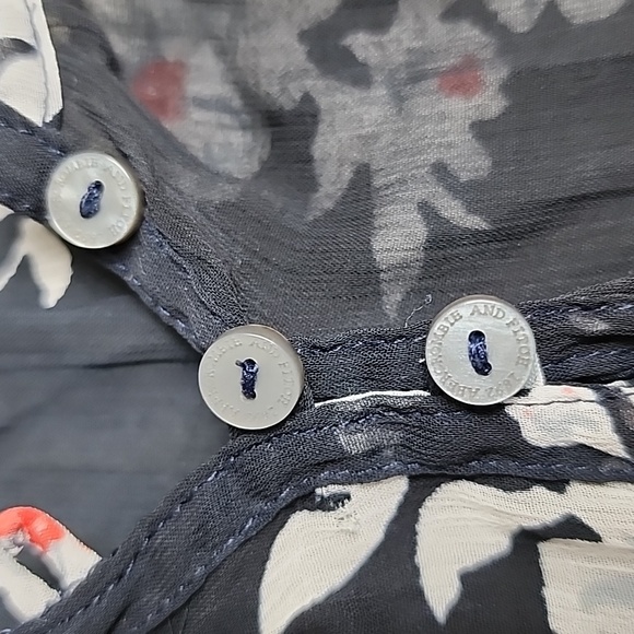 Abercrombie & Fitch Floral Navy Blue Sheer Blouse Top Size Medium - Picture 4 of 8